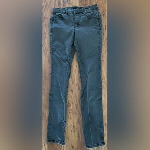 Calvin Klein Jeans Curvy Skinny in faded black 28/6